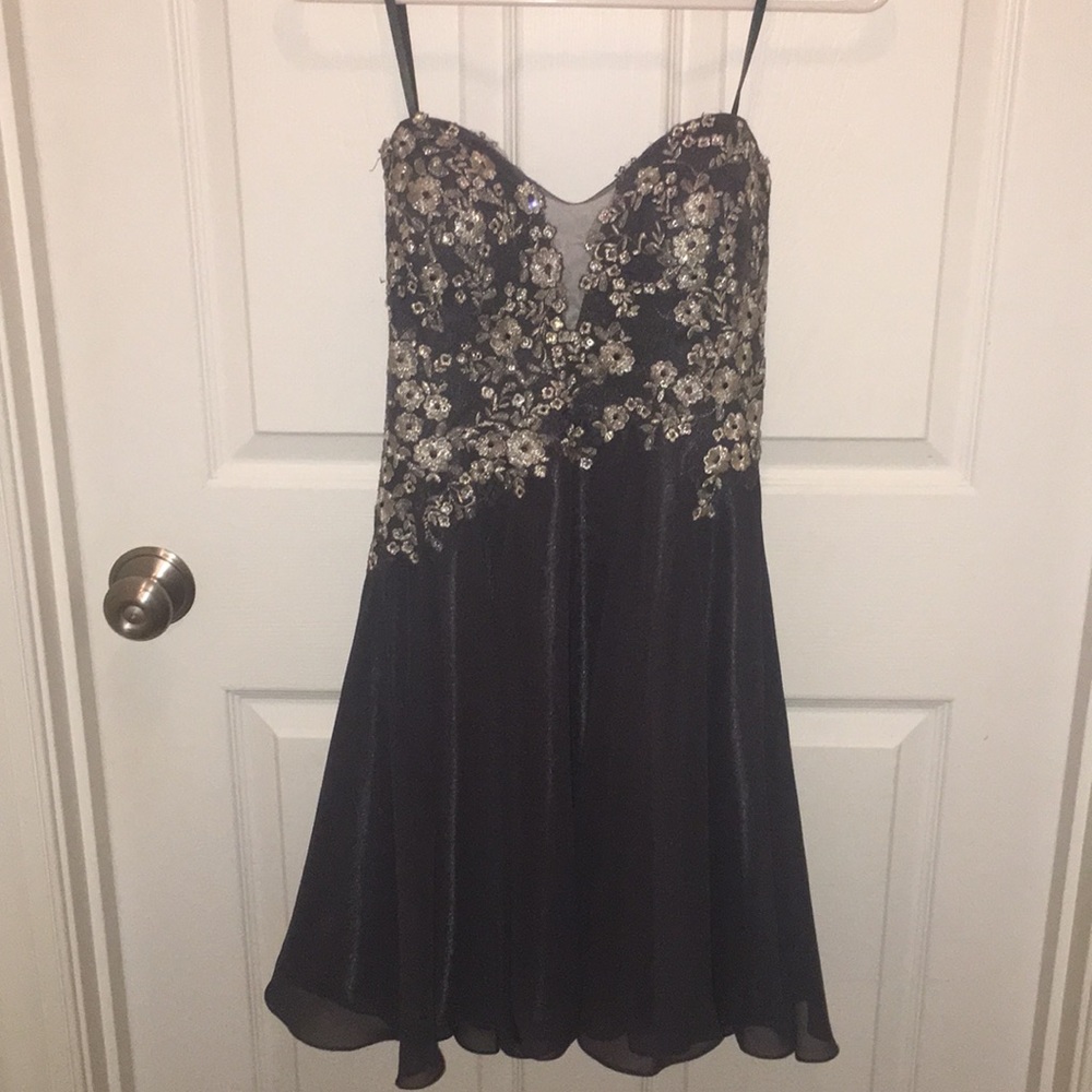 Faviana Cocktail dress